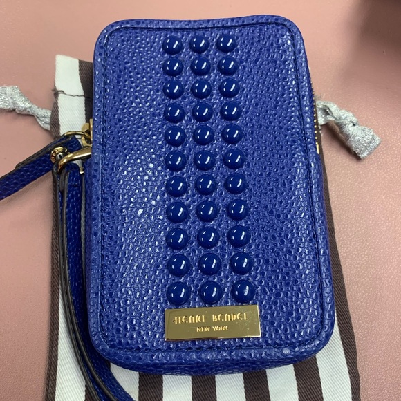 Henri Bendel wristlet with dust bag - LNC - Picture 1 of 7